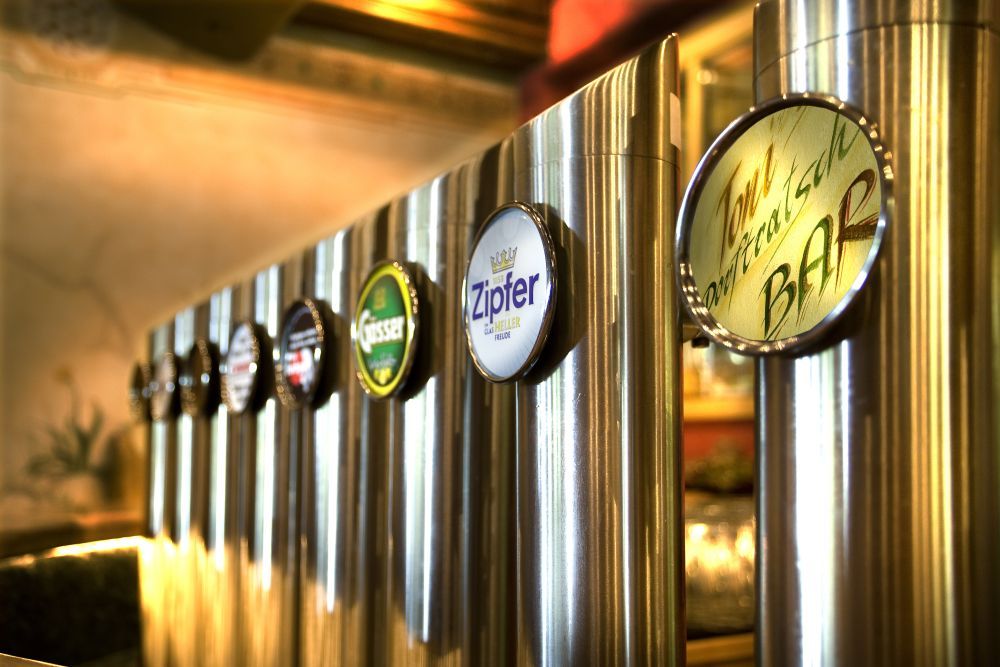 Toni's Bar