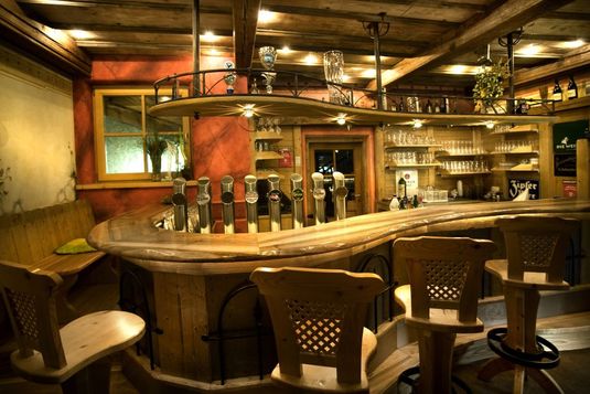 Toni's Bar